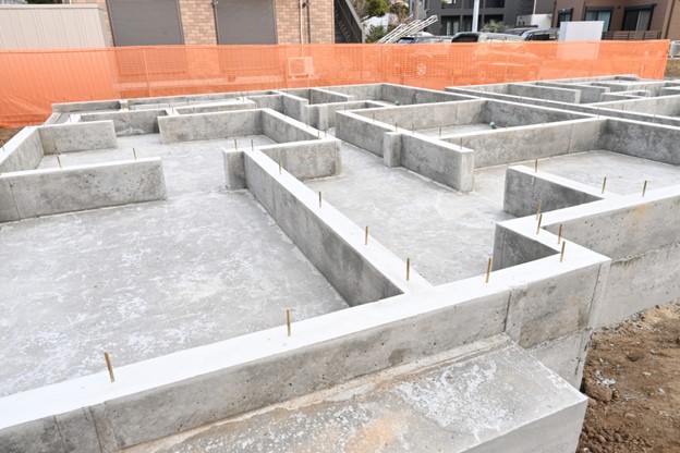 Understanding and Sealing Concrete Footings in Texas